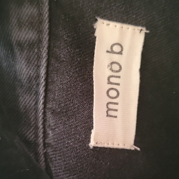 Cropped Distressed Jean Jacket - Picture 6 of 7